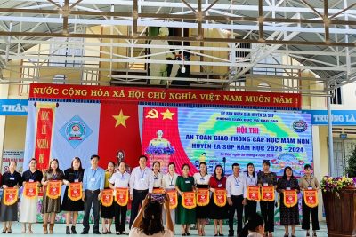 Hội Thi An Toàn giao thông cấp học Mầm Non huyện Ea Súp năm học 2023-2024. Một sân chơi và trải nghiệm bổ ích cho trẻ và giáo viên nhân viên của trường MN Hoa Hồng về luật ATGT. Hoàn thành xuất sắc các phần thi và đã mang thành tích vinh quang cho trường. Chúc mừng!